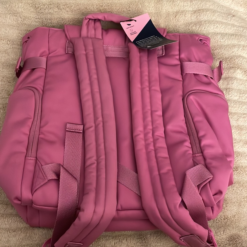 Vera Bradley Utility Backpack NWT - Picture 6 of 8